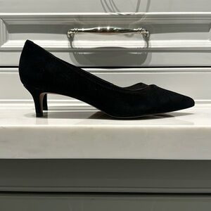 Banana Republic Kitten Heals
